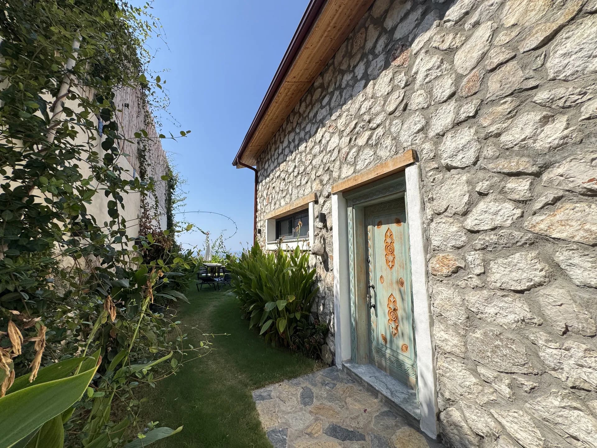 Villa 1