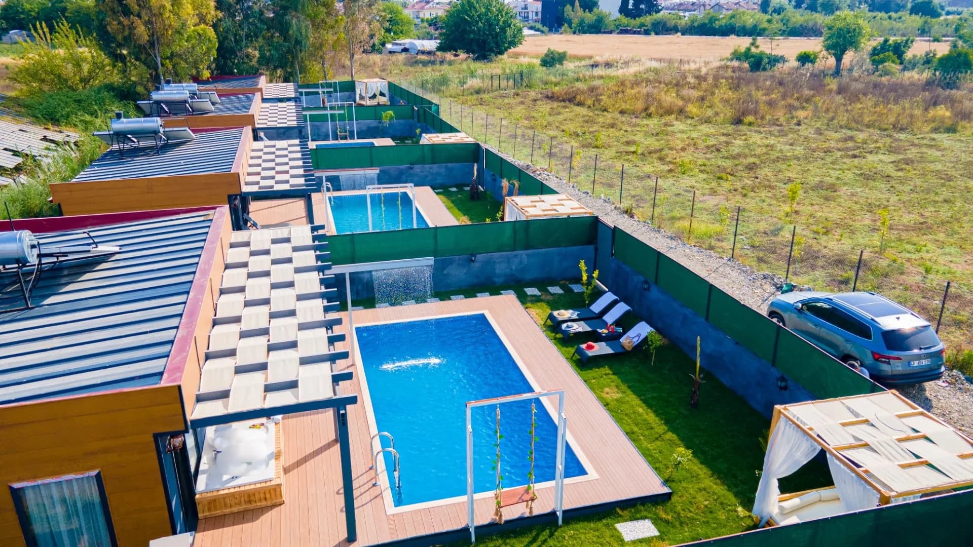 İçerde jakuzili bungalov